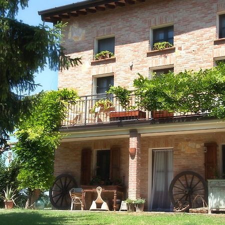 Il Poggio B&B San Damiano al Colle Ngoại thất bức ảnh