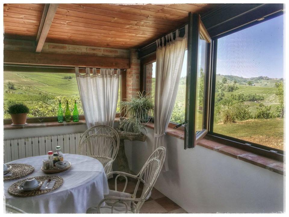 Il Poggio B&B San Damiano al Colle Ngoại thất bức ảnh