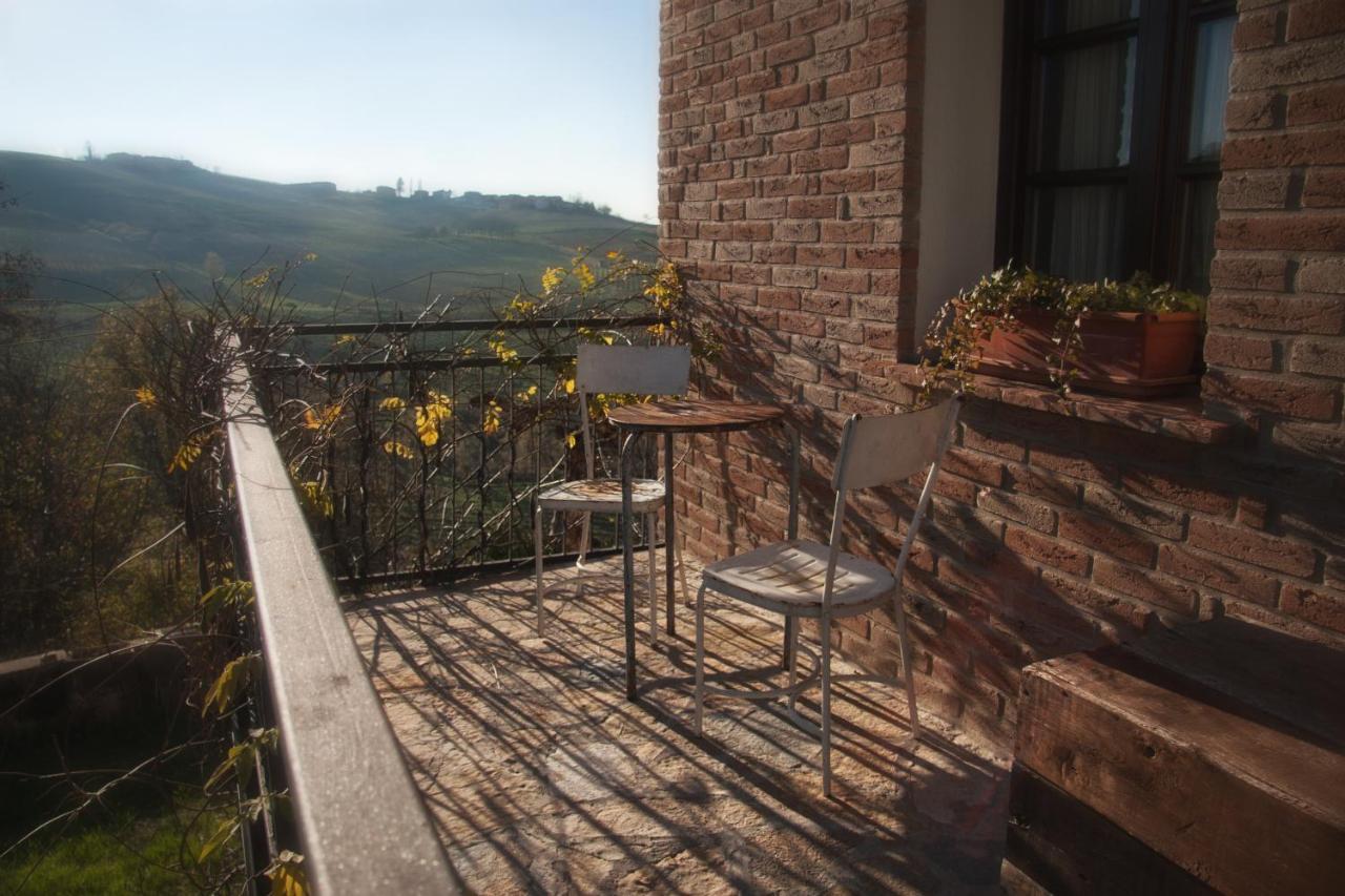 Il Poggio B&B San Damiano al Colle Ngoại thất bức ảnh