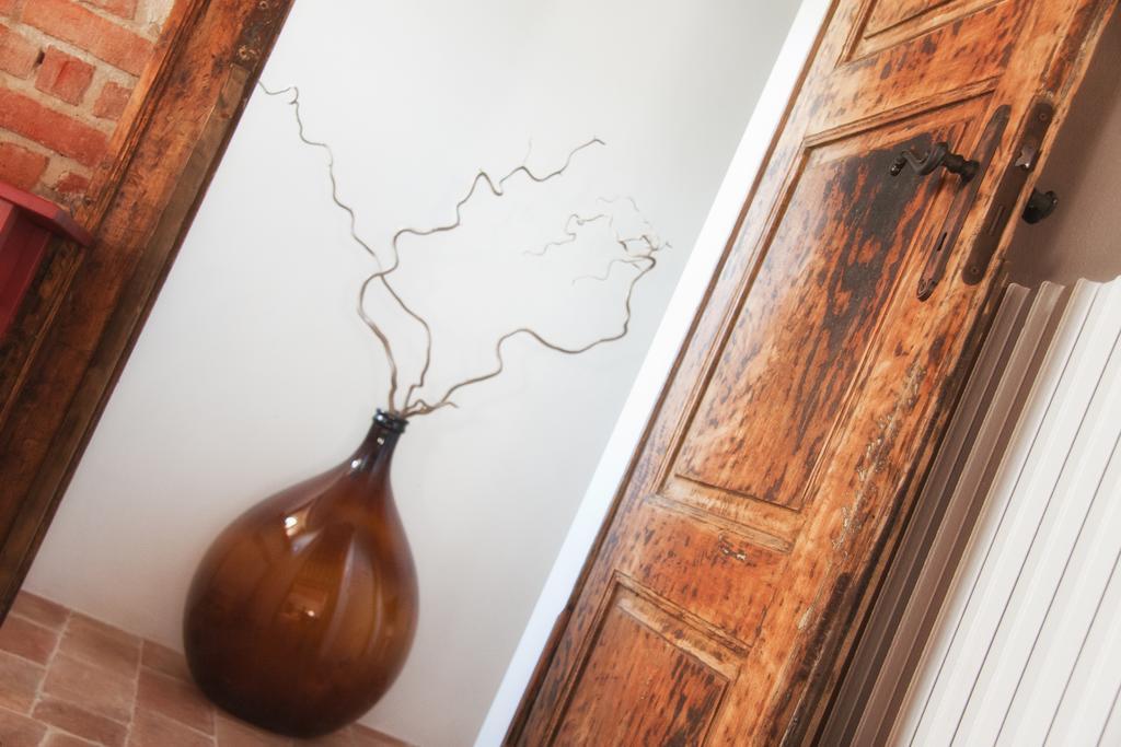Il Poggio B&B San Damiano al Colle Ngoại thất bức ảnh