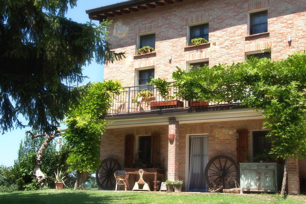 Il Poggio B&B San Damiano al Colle Ngoại thất bức ảnh